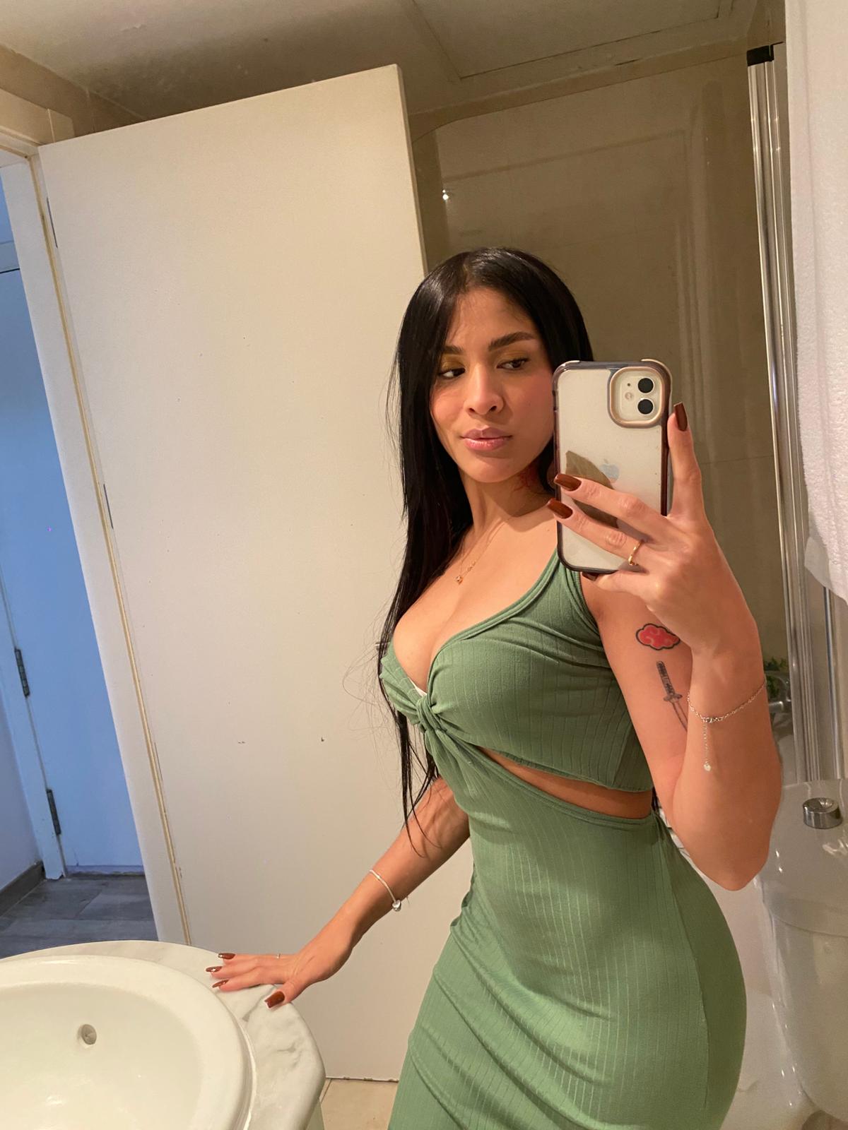 MIA (4) MIA (4)